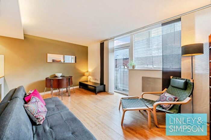 1 Bedroom Flat To Rent In Cross York Street, Leeds, West Yorkshire, LS2