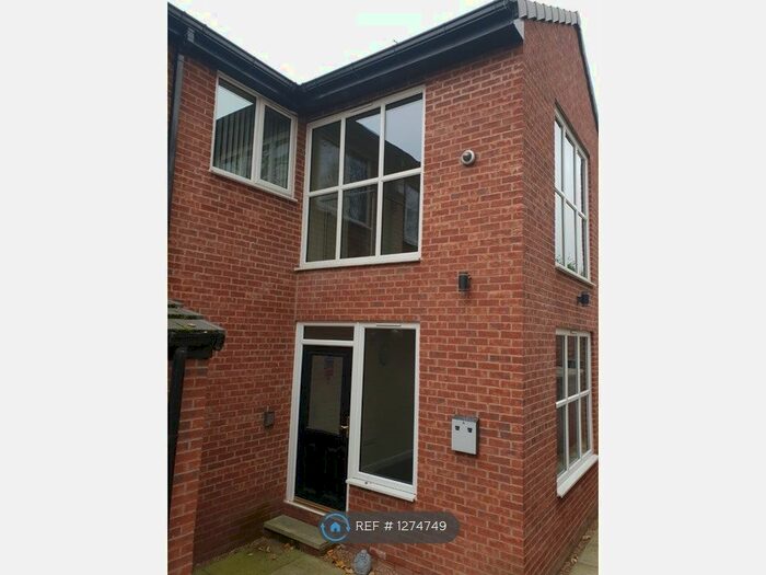 2 Bedroom Flat To Rent In Atlas Court, Brinsworth, Rotherham S60