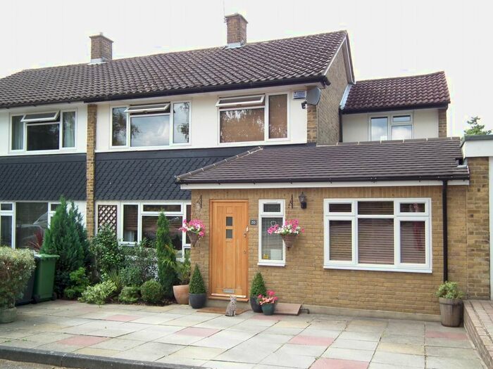 4 Bedroom Semi-Detached House To Rent In Torrington Drive, Potters Bar, EN6