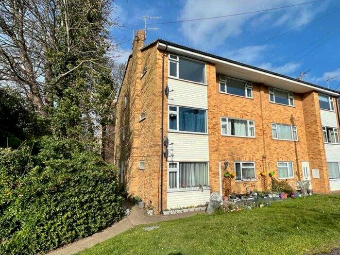 2 Bedroom Flat To Rent In Sundew Grove, Ramsgate, Kent, CT11