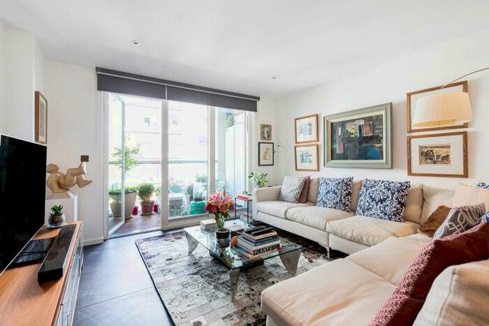 2 Bedroom Apartment To Rent In Pear Tree Street Clerkenwell, EC1V