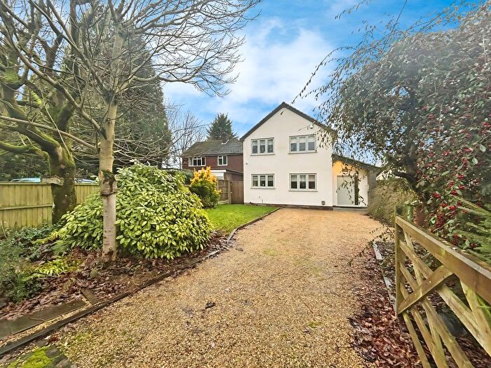 4 Bedroom Detached House For Sale In Windmill Lane, Balsall Common, Coventry, CV7