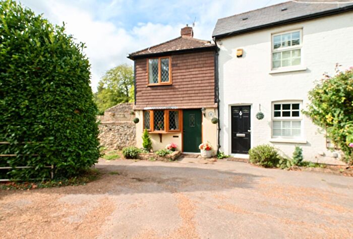 2 Bedroom End Terrace House For Sale In Pickmoss Lane, Otford, Sevenoaks, Kent, TN14