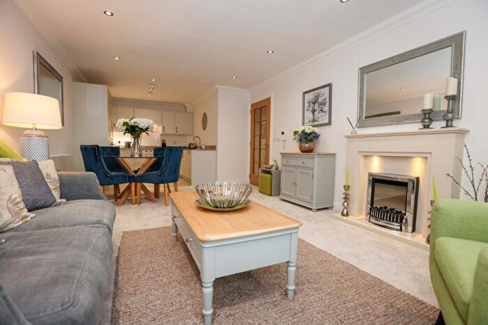 2 Bedroom Flat To Rent In Castle View Retirement Village, Helston Lane, SL4