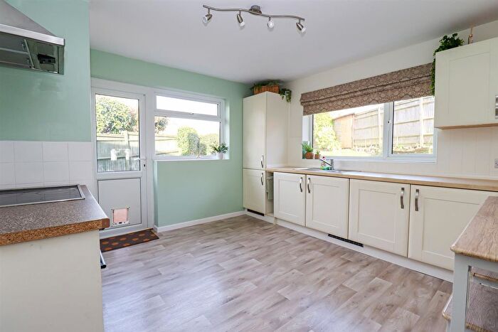 2 Bedroom Detached Bungalow For Sale In Church Vale Road, Bexhill-On-Sea, TN40