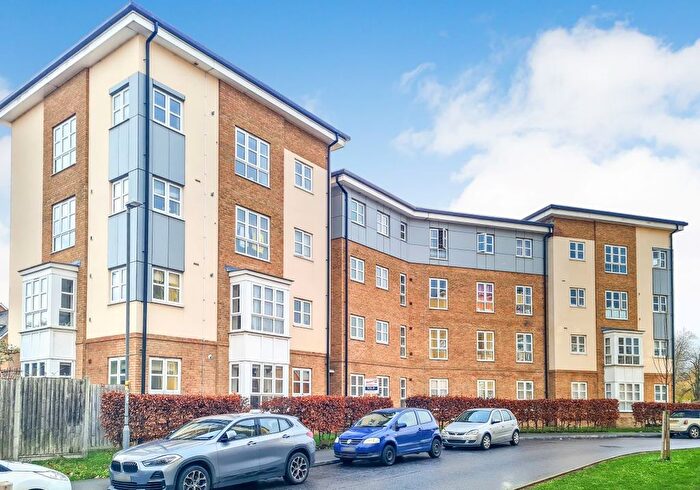 2 Bedroom Flat For Sale In Stadium Approach, Aylesbury, Buckinghamshire, HP21