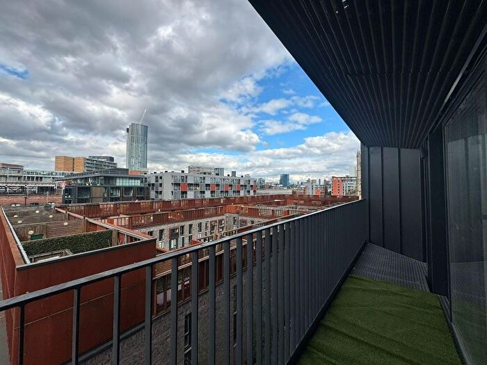 2 Bedroom Flat To Rent In City Gardens B, Spinners Way, Manchester, M15