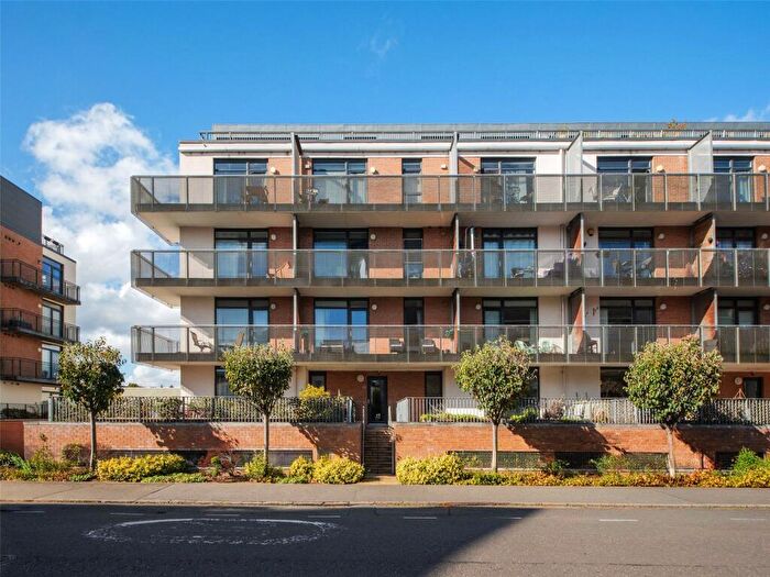 2 Bedroom Apartment For Sale In Hopetoun Street, Edinburgh, Midlothian, EH7
