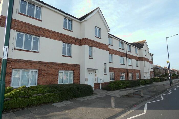 1 Bedroom Flat For Sale In Broadway West, Redcar, TS10