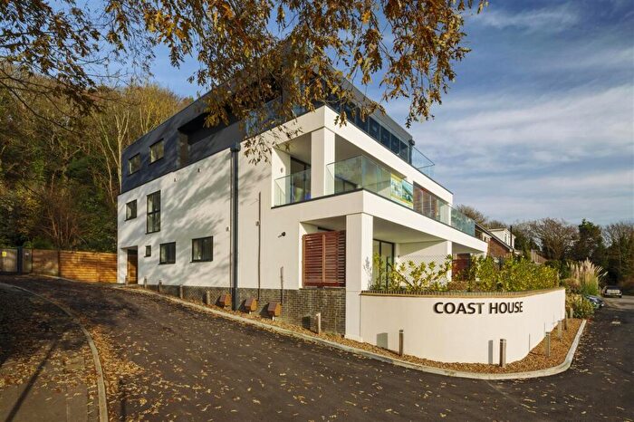 2 Bedroom Apartment For Sale In Coast House, Encombe Hill, Sandgate, CT20