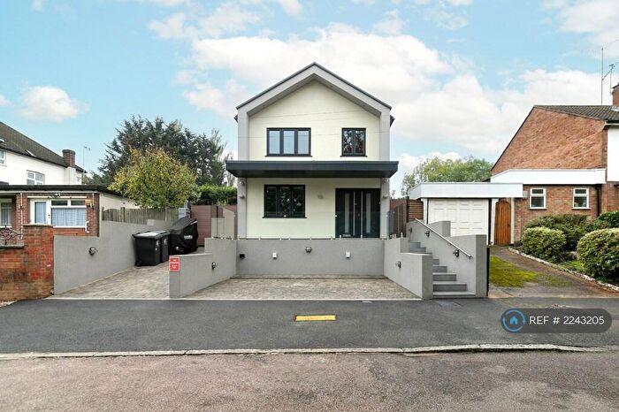 3 Bedroom Detached House To Rent In Rectory Lane, Essex, IG10