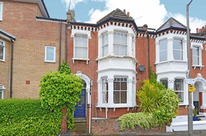 1 Bedroom Flat To Rent In Gosberton Road, London, SW12
