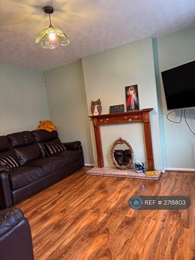 3 Bedroom Semi Detached House To Rent In Kelstern Close, Northwich, CW9