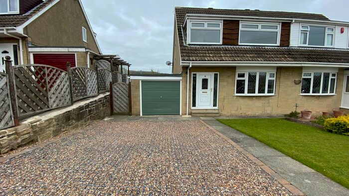 3 Bedroom Semi-Detached House To Rent In Heber Close, Silsden, Keighley, West Yorkshire, BD20