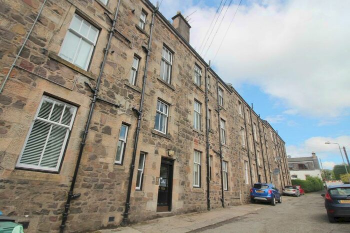 2 Bedroom Flat To Rent In Rosebank Terrace, Kilmacolm, Inverclyde, PA13