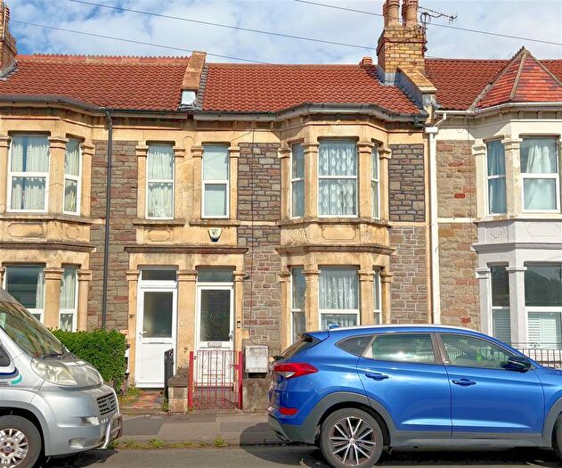 3 Bedroom Terraced House For Sale In St. Johns Lane, Bristol, BS3
