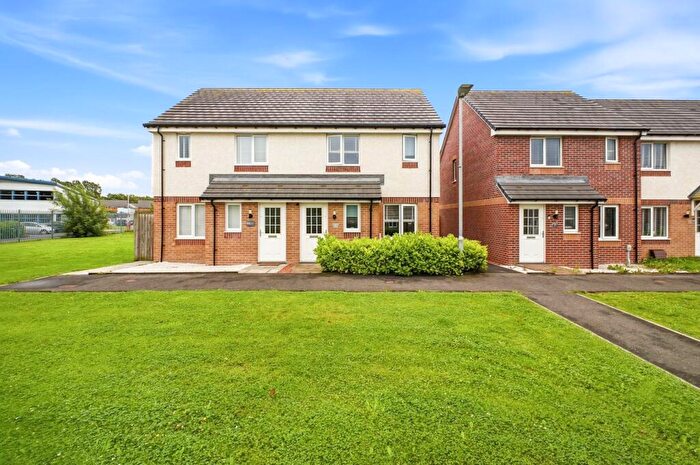 3 Bedroom Semi-Detached Villa For Sale In Crompton Way, Irvine, KA11