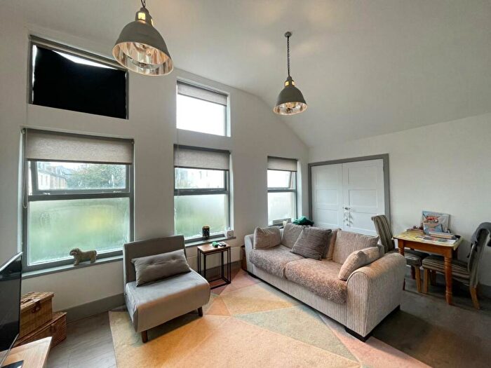 1 Bedroom Apartment To Rent In Goldstone Street, Hove, BN3