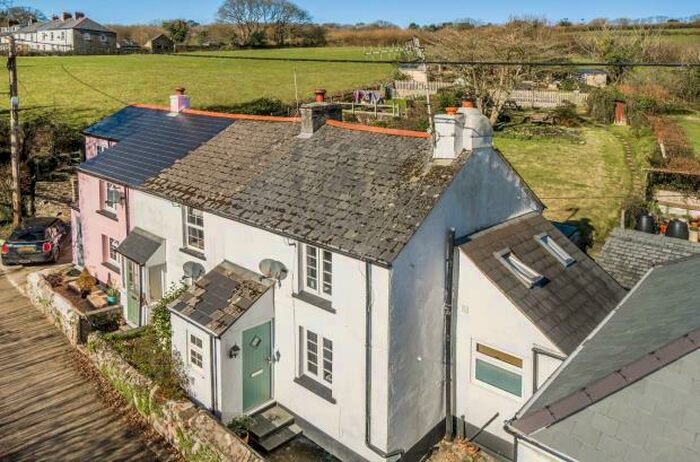 2 Bedroom End Of Terrace House For Sale In Lutton, Ivybridge, Devon, PL21