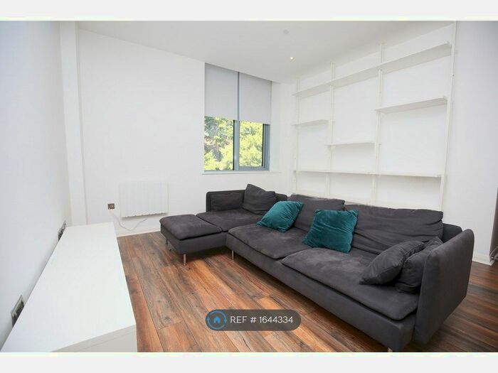 2 Bedroom Flat To Rent In Corporation Street, Coventry, CV1