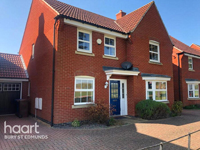 4 Bedroom Terraced House To Rent In Crocus Close, Bury St Edmunds, IP28