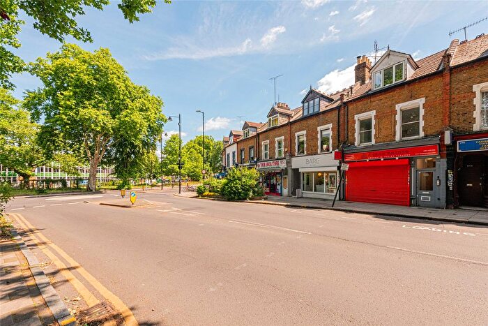 1 Bedroom Flat To Rent In Middle Lane, Crouch End, London, N8
