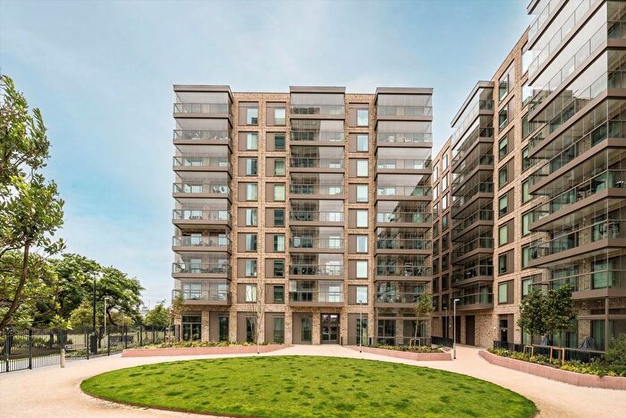 1 Bedroom Flat To Rent In Riverscape Walk, Royal Wharf, E16