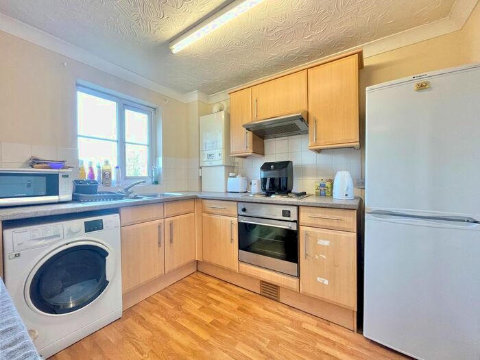 2 Bedroom Flat To Rent In Ketts Hill, Norwich, NR1
