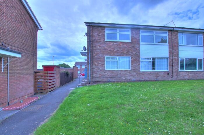 2 Bedroom Flat To Rent In Long Gair, Winlaton, Newcastle Upon Tyne, NE21