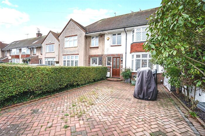 3 Bedroom Terraced House For Sale In Congreve Road, Worthing, West Sussex, BN14