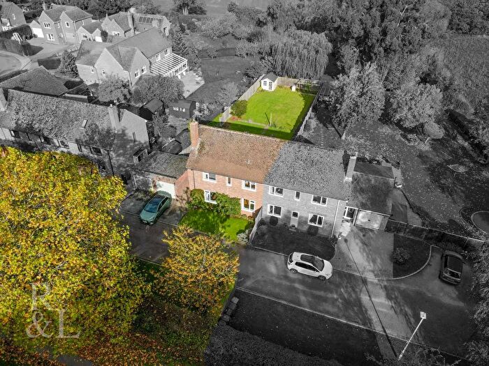 3 Bedroom Semi Detached House For Sale In Inholms Gardens, Flintham, Newark, NG23