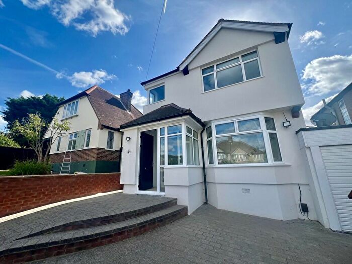 4 Bedroom Detached House To Rent In Potter Street, Northwood, HA6