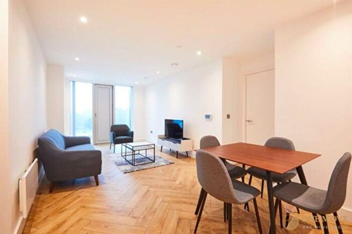 2 Bedroom Flat To Rent In Victoria Residence, Manchester, M15