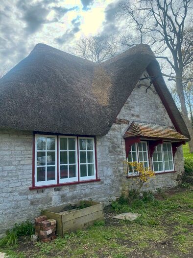 2 Bedroom Detached House To Rent In Manor Cottage, BH19