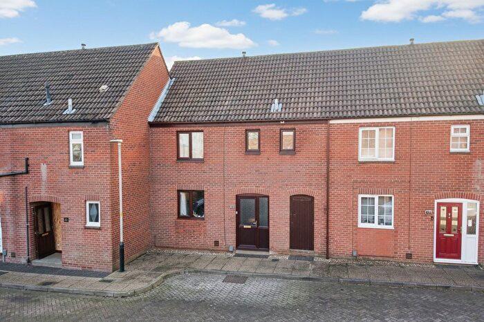 3 Bedroom Terraced House For Sale In Toftes Place, Bowthorpe, Norwich, NR5