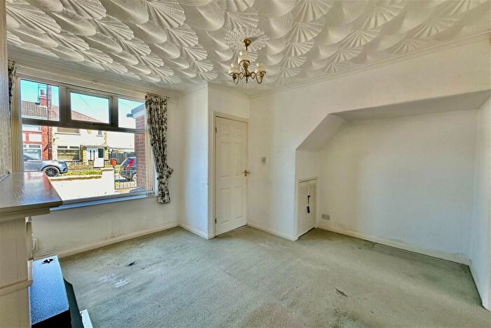2 Bedroom Terraced House For Sale In Brooklands Road, Hull, HU5