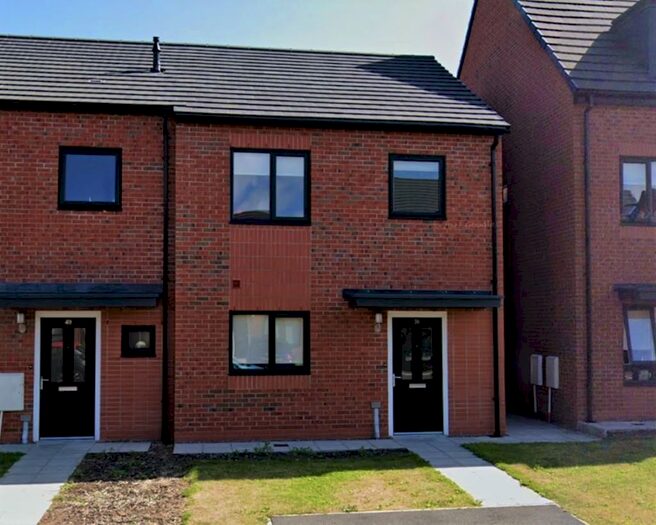 3 Bedroom End Of Terrace House To Rent In Faversham Way, Minshull Way, Birkenhead, Wirral, Merseyside, CH42