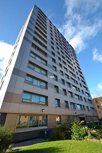 2 Bedroom Flat For Sale In Hornchurch Court, Bonsall St, Hulme, Manchester., M15