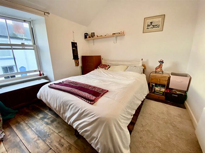 3 Bedroom End Of Terrace House For Sale In Fore Street, Constantine, Falmouth, TR11
