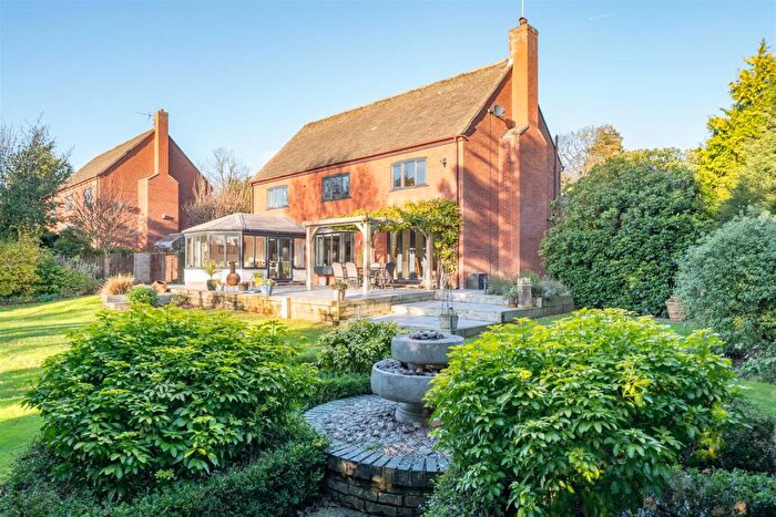 4 Bedroom Detached House For Sale In The Knap, Heswall, Wirral, CH60