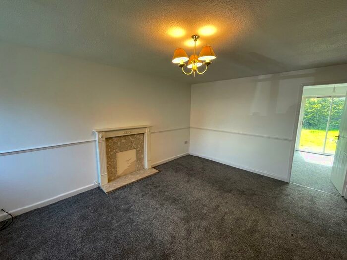 3 Bedroom House To Rent In Maes Glas, Barry, CF62