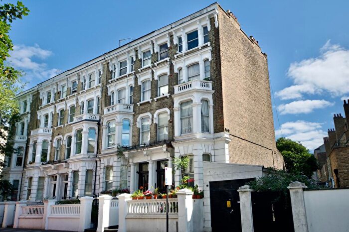 2 Bedroom Apartment For Sale In Finborough Rd, London, Uk, SW10