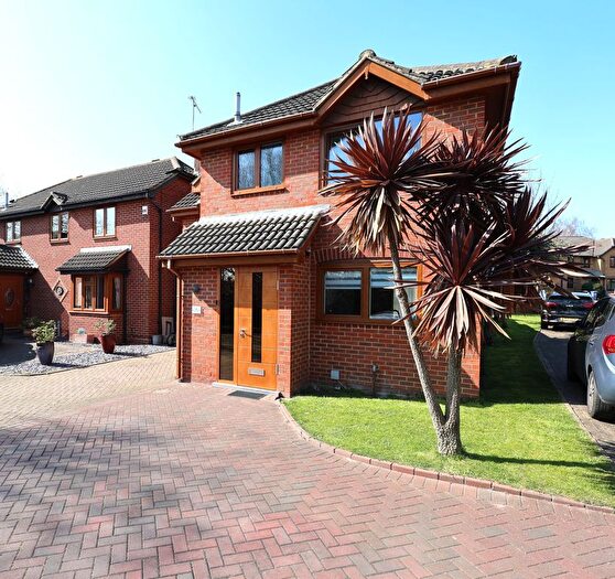 3 Bedroom Detached House To Rent In Archates Avenue, Grays, RM16