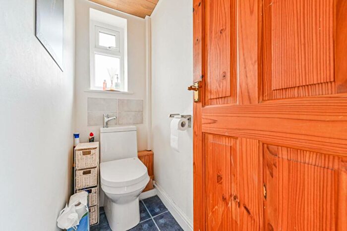 2 Bedroom End Of Terrace House To Rent In Rangefield Road, Bromley, BR1