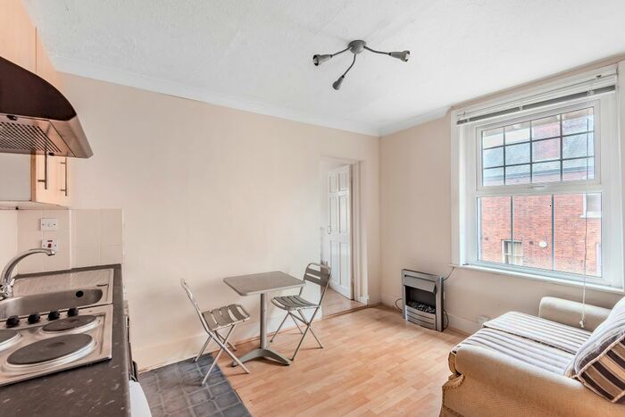 1 Bedroom Flat To Rent In York Road, Guildford, GU1