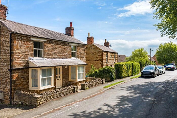 4 Bedroom Detached House For Sale In Heyford Road, Steeple Aston, Bicester, Oxfordshire, OX25