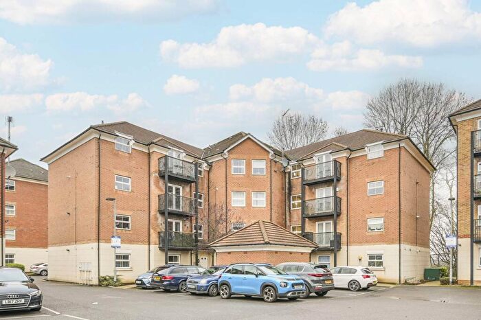 1 Bedroom Flat For Sale In Coppetts Road, Muswell Hill, London, N10