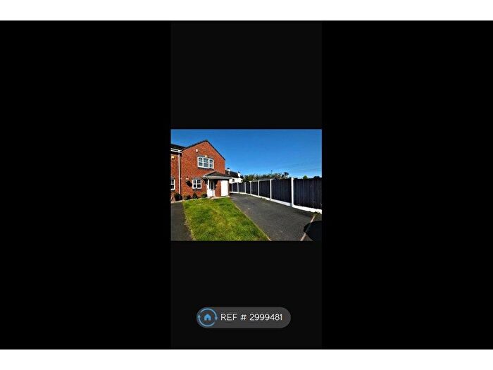 3 Bedroom Terraced House To Rent In Ingle Nook Close, Manchester, M31
