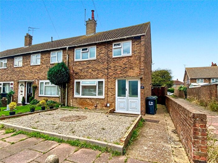 3 Bedroom End Of Terrace House For Sale In Elsted Close, Eastbourne, East Sussex, BN22