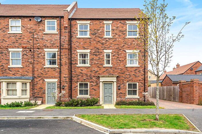 1 Bedroom Apartment To Rent In Flanders Close, Town Centre, OX26